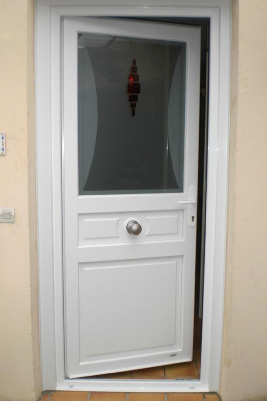Comment poser des joints d'étanchéité sur une porte d’entrée ? Gif-sur-Yvette